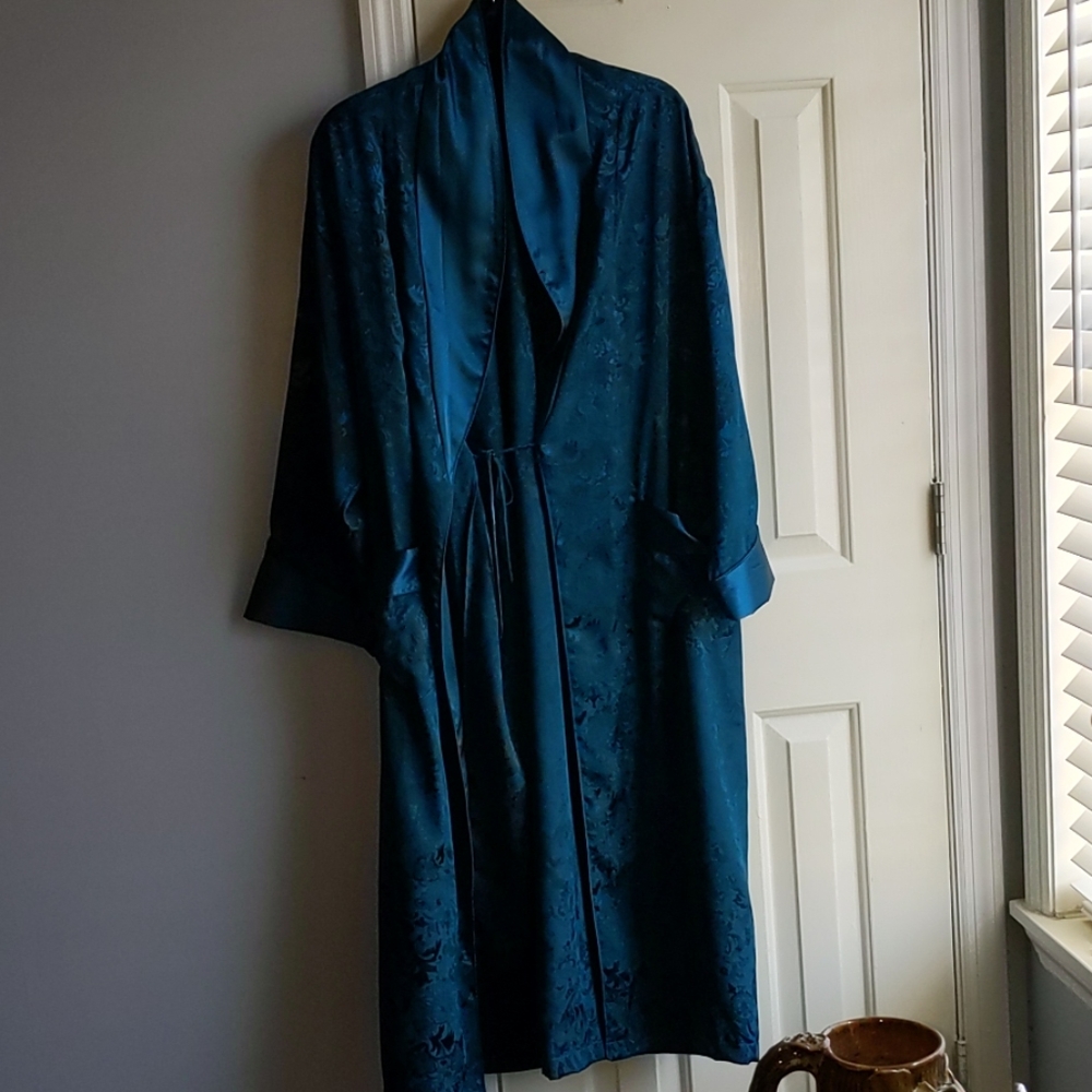 Vintage Deep Teal Blue VS Silk vintage robe